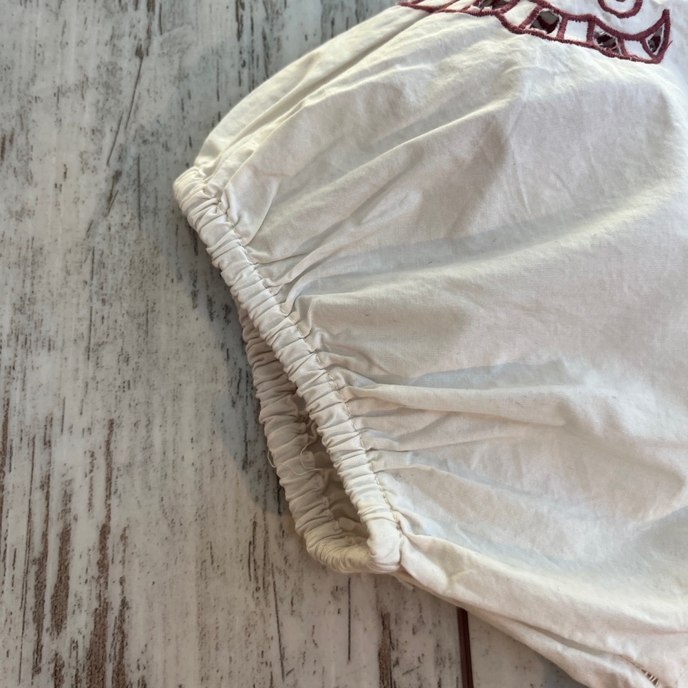 Universal Thread NWT Embroidered Balloon Sleeve Blouse - Small - Picture 3 of 14